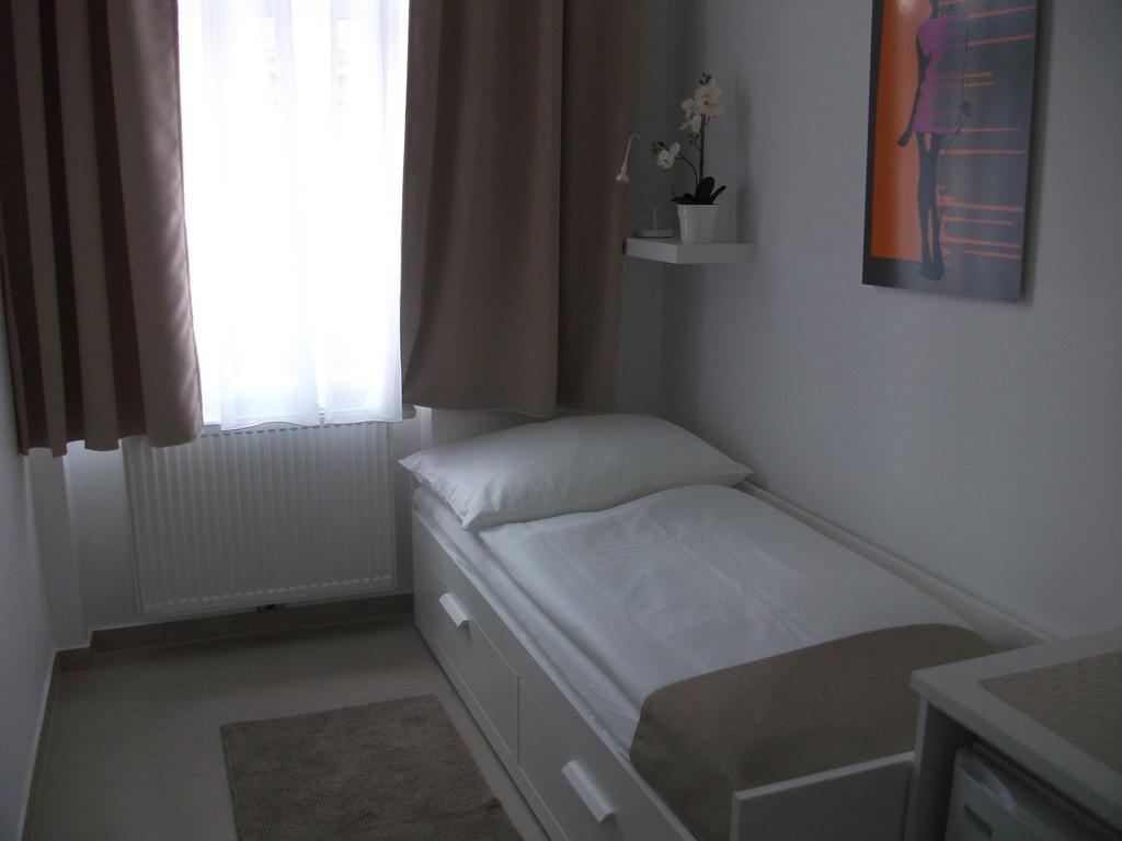 Ch-Vienna City Rooms Δωμάτιο φωτογραφία